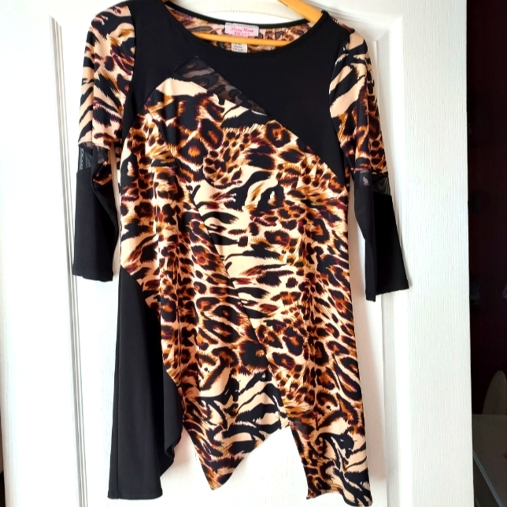 Pretty Woman medium lepord blouse